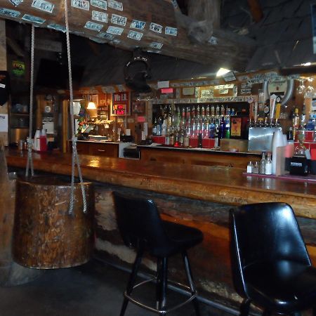 The Jack Saloon Motel Lolo Eksteriør billede